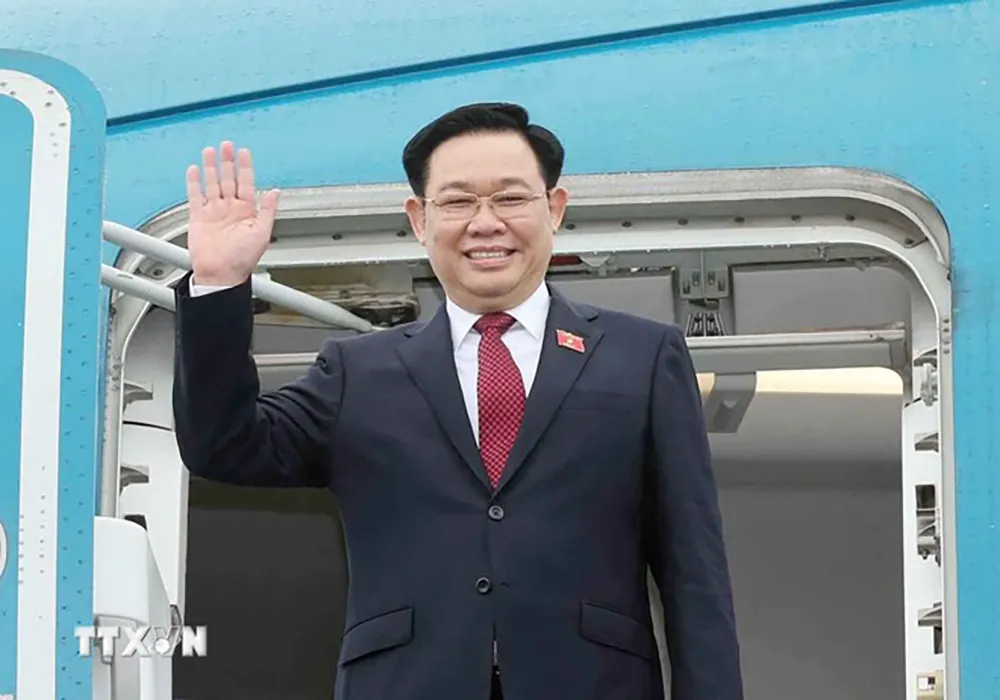 Chủ tịch Quốc hội Vương Đình Huệ rời Hà Nội, lên đường thăm chính thức Trung Quốc. Ảnh: TTXVN Việt Nam - Trung Quốc sẽ ký kết thỏa thuận hợp tác mới