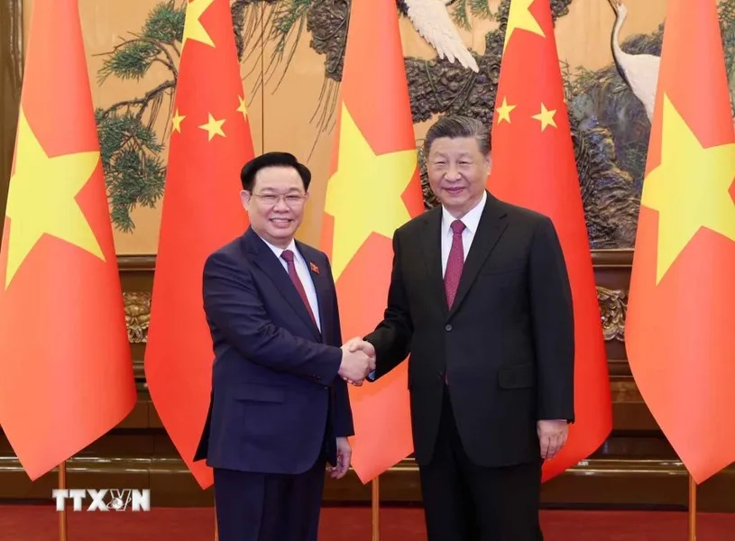 Chủ tịch Quốc hội Vương Đình Huệ hội kiến Tổng Bí thư, Chủ tịch nước Trung Quốc Tập Cận Bình. Ảnh: TTXVN Chủ tịch Quốc hội Vương Đình Huệ hội kiến Tổng Bí thư, Chủ tịch nước Tập Cận Bình