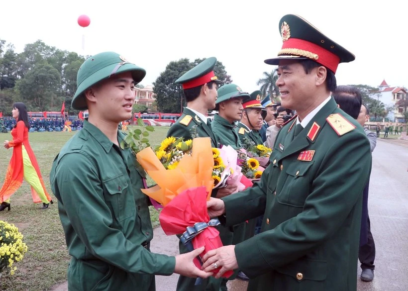 Trung tướng Nguyễn Quang Cường (phải). Ảnh: TTXVN nguyen-quang-cuong.jpeg