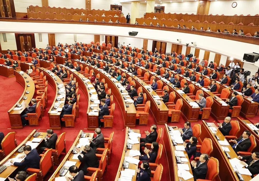 Hình ảnh Tổng Bí thư Nguyễn Phú Trọng, Thủ tướng Phạm Minh Chính, Đại tướng Lương Cường và các đại biểu tại Hội nghị Trung ương 9