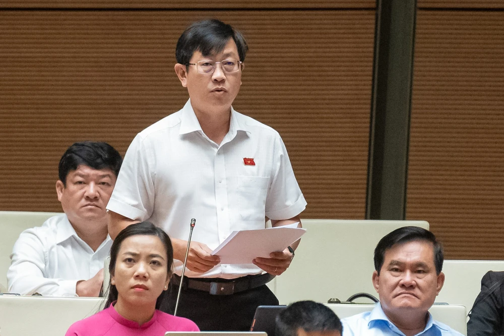 Đại biểu Nguyễn Hữu Thông (đoàn Bình Thuận). Ảnh: PHẠM THẮNG cac-dai-bieu-quoc-hoi-hien-ke-de-han-che-viec-rut-bao-hiem-xa-hoi-nguyen-huu-thong.jpg