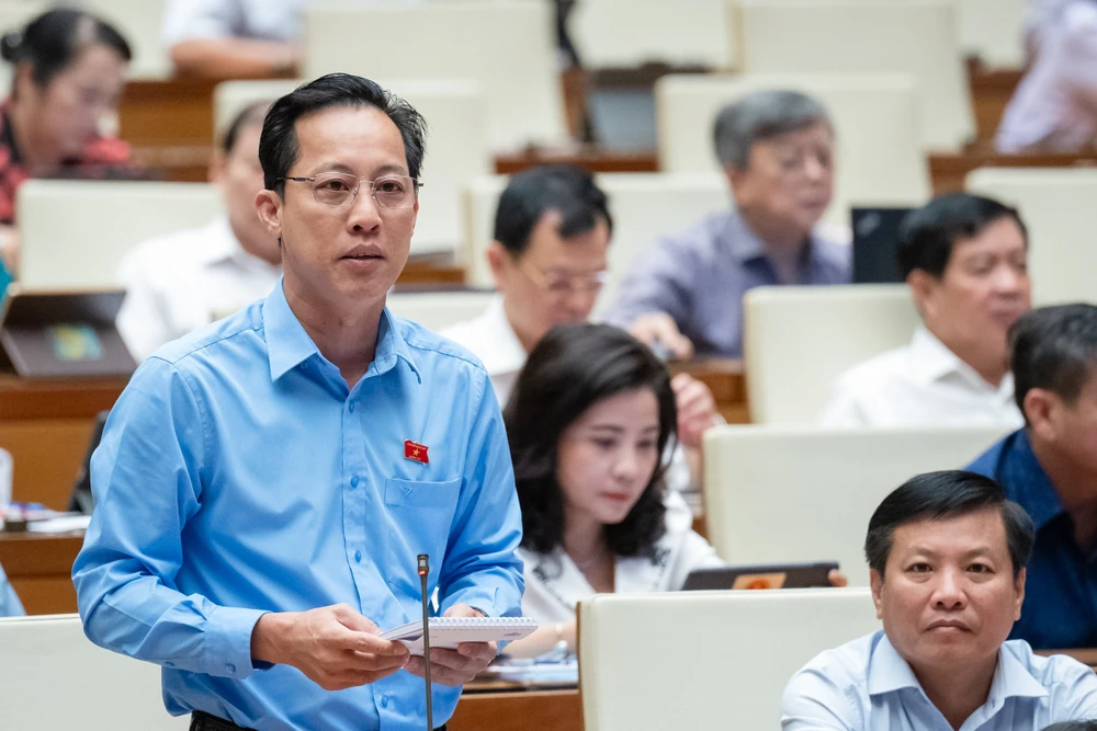 Đại biểu Trịnh Minh Bình (đoàn Vĩnh Long). Ảnh: PHẠM THẮNG trinh-minh-binh-tap-doan-phuc-son-thuan-an-co-sai-pham-nhung-khong-thuoc-doi-tuong-kiem-toan.jpeg