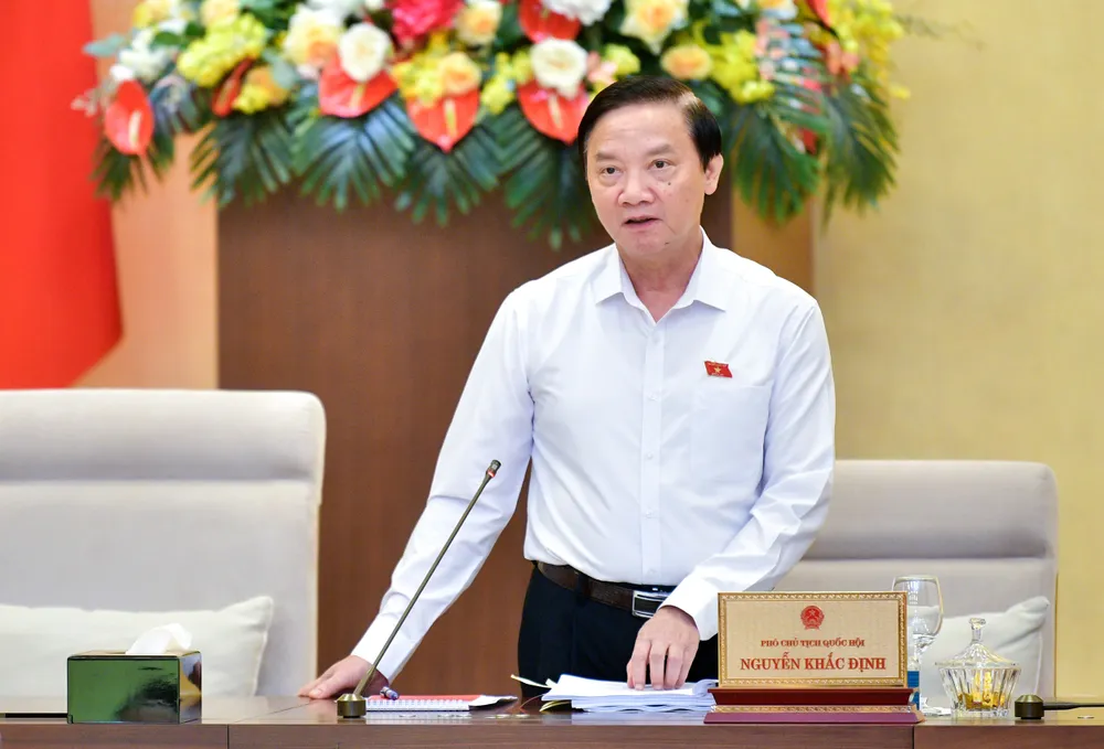 Phó Chủ tịch Quốc hội Nguyễn Khắc Định. Ảnh: PHẠM THẮNG nguyen-khac-dinh-de-xuat-thue-canh-ve-cho-lanh-dao-chu-chot-khi-cong-du-nuoc-ngoai-tong-bi-thu.jpg