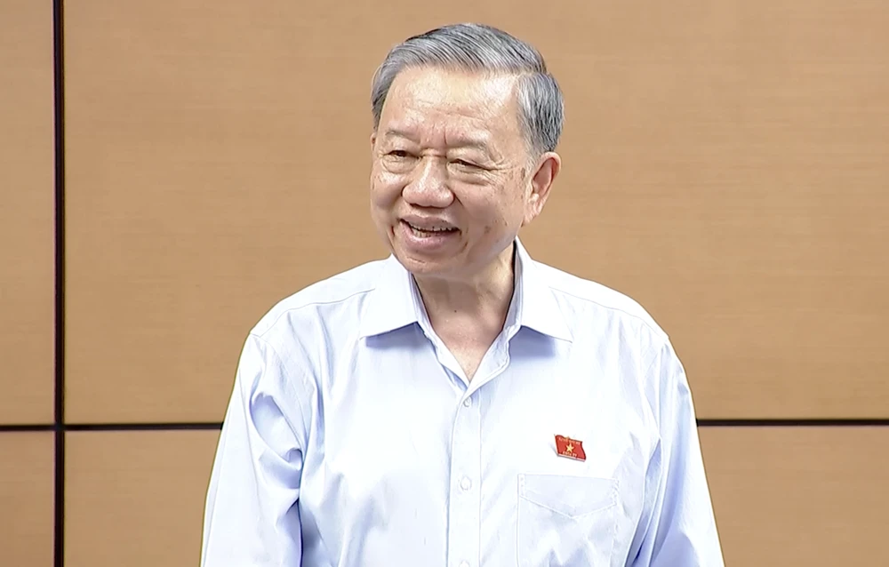 Chủ tịch nước Tô Lâm phát biểu tại phiên thảo luận tổ. Ảnh: NT Chủ tịch nước Tô Lâm: Cần quy định rõ cái gì cần công chứng và công chứng phải chuẩn