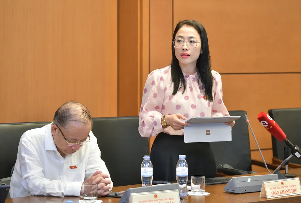 Các đại biểu tại phiên thảo luận về dự án Luật Công đoàn sửa đổi ngày 8-6. Ảnh: QH de-nghi-co-quy-dinh-su-dung-2-kinh-phi-cong-doan-khi-xay-ra-bien-co-nhu-covid-19-luat-cong-doan.jpg