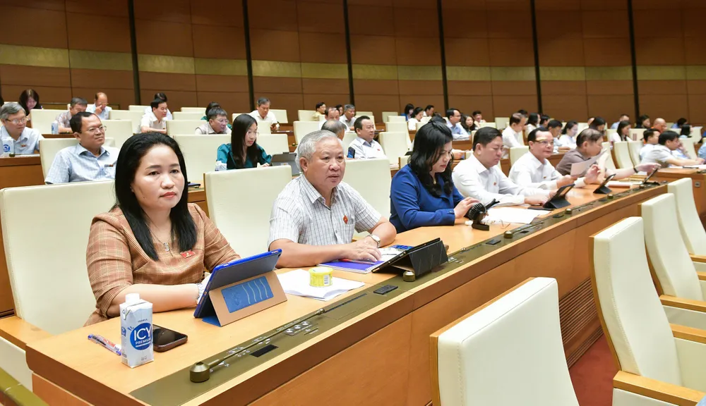 Trong tuần làm việc cuối cùng, Quốc hội sẽ thông qua dự Luật Tổ chức TAND sửa đổi và Luật Bảo hiểm xã hội sửa đổi. Ảnh: PHẠM THẮNG Tuần làm việc cuối cùng, Quốc hội sẽ thông qua dự luật Tổ chức TAND và Luật Bảo hiểm xã hội (sửa đổi)