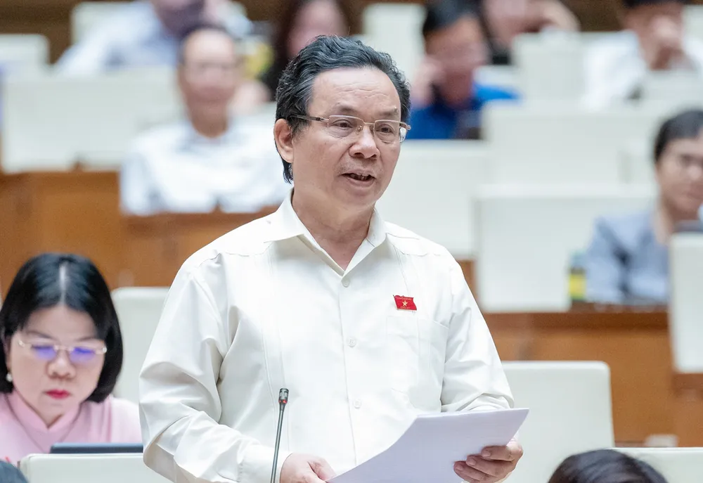Đại biểu Hoàng Văn Cường (đoàn TP Hà Nội). Ảnh: PHẠM THẮNG bo-truong-ho-duc-phoc-giao-chinh-phu-quy-dinh-hang-hoa-khong-chiu-thue-gia-tri-gia-tang-tranh-phai-trinh-len-trinh-xuong.jpg