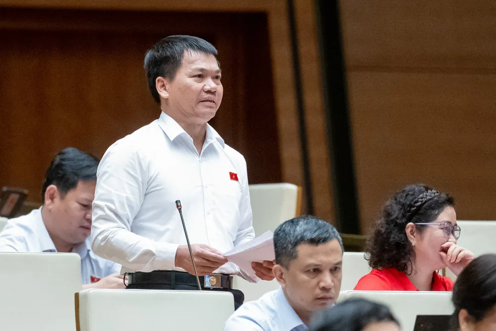 ĐB Dương Khắc Mai (đoàn Đắk Nông). Ảnh: PHẠM THẮNG co-chay-cung-khong-biet-chay-di-dau-ma-chay-khong-duoc-thi-chet-duong-khac-mai.jpg