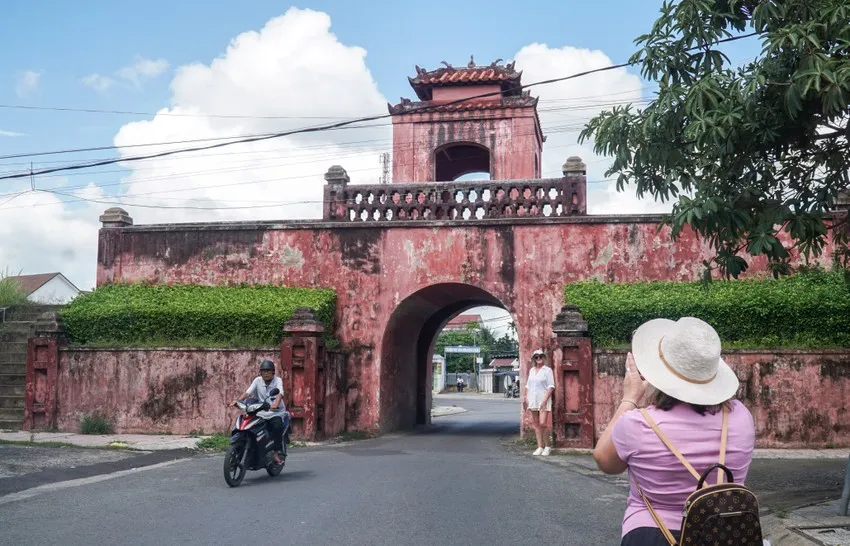 Trước đó, việc đổi tên thị trấn Diên Khánh (Khánh Hòa) khi trở thành phường sẽ là phường Phú Thành đã nhận được nhiều ý kiến trái chiều. Ảnh: XUÂN HOÁT moi-dia-danh-hanh-chinh-la-nguon-coi-van-hoa-1-vung-mien-dien-khanh.jpg
