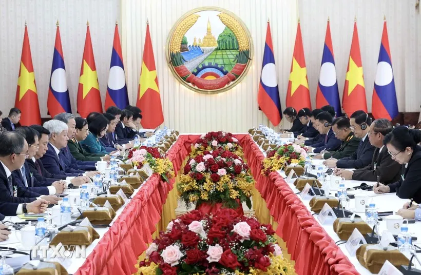 Chủ tịch nước Tô Lâm hội kiến Thủ tướng Lào Sonexay Siphandone. Ảnh: TTXVN 1-nam-2024-viet-nam-lao-phan-dau-dat-muc-tieu-tang-truong-thuong-mai-10-15-thu-tuong-lao-sonexay-siphandone.jpg