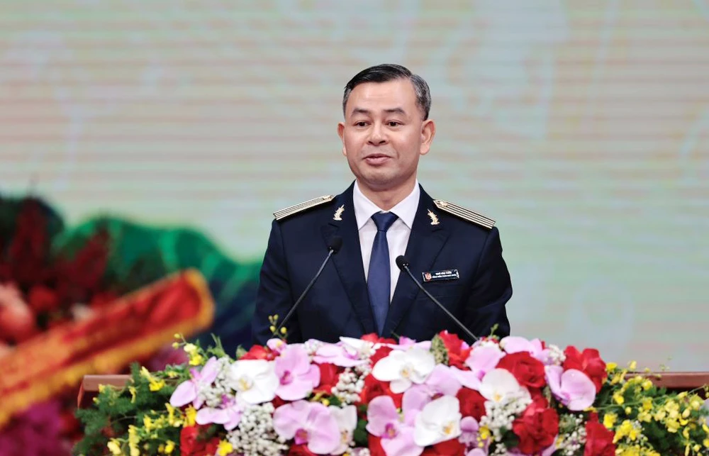 Tổng Kiểm toán Nhà nước Ngô Văn Tuấn khẳng định từng thành viên của Kiểm toán Nhà nước sẽ không ngừng rèn luyện để có bản lĩnh chính trị vững vàng, đạo đức nghề nghiệp trong sáng. Ảnh: KTNN Kiểm toán Nhà nước đã kiến nghị sửa đổi, bổ sung, hủy bỏ hơn 2.200 văn bản, xử lý trên 740.000 tỉ đồng