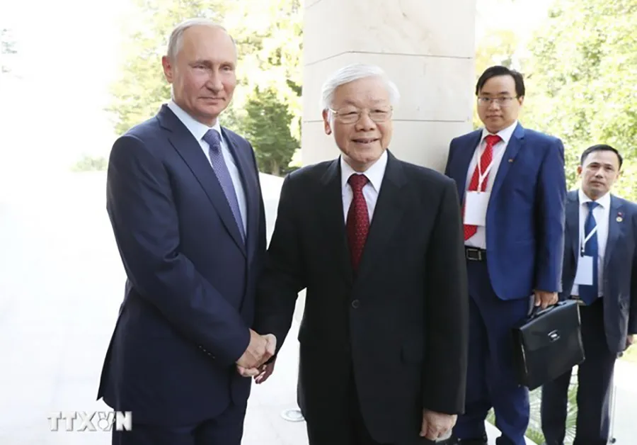 Tổng thống Vladimir Putin đón Tổng Bí thư Nguyễn Phú Trọng thăm chính thức Liên bang Nga (6-9-2018). Ảnh: TTXVN 1-dien-thu-chia-buon-tong-bi-thu-nguyen-phu-trong-tu-tran-cua-lanh-dao-cac-nuoc.jpg