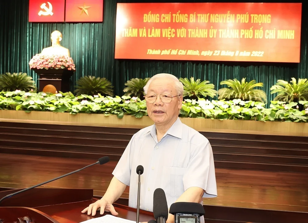 Tổng Bí thư Nguyễn Phú Trọng phát biểu chỉ đạo tại buổi làm việc với Ban Thường vụ Thành ủy và lãnh đạo chủ chốt TP.HCM ngày 23-9-2022. Ảnh: TTXVN nhung-quyet-sach-mang-dau-an-cua-tong-bi-thu-nguyen-phu-trong-voi-tp-hcm-1.png