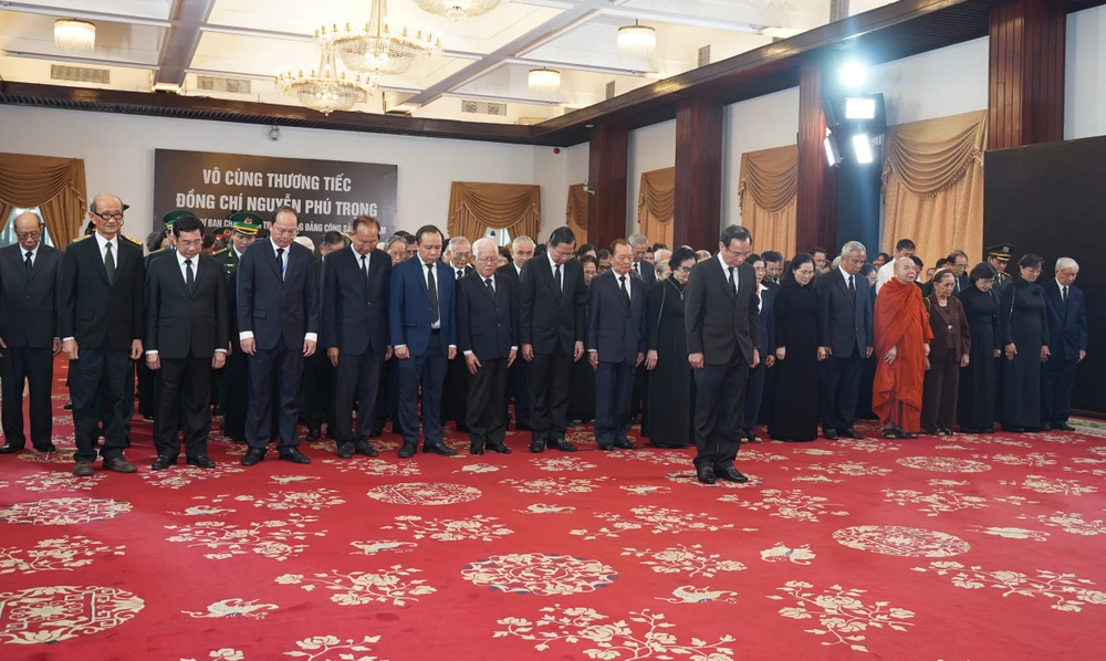 doan-tp.hcm-vieng (1).jpg