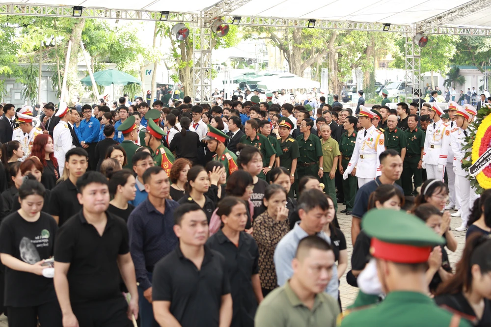 vieng-ha-noi-10h (1).jpg