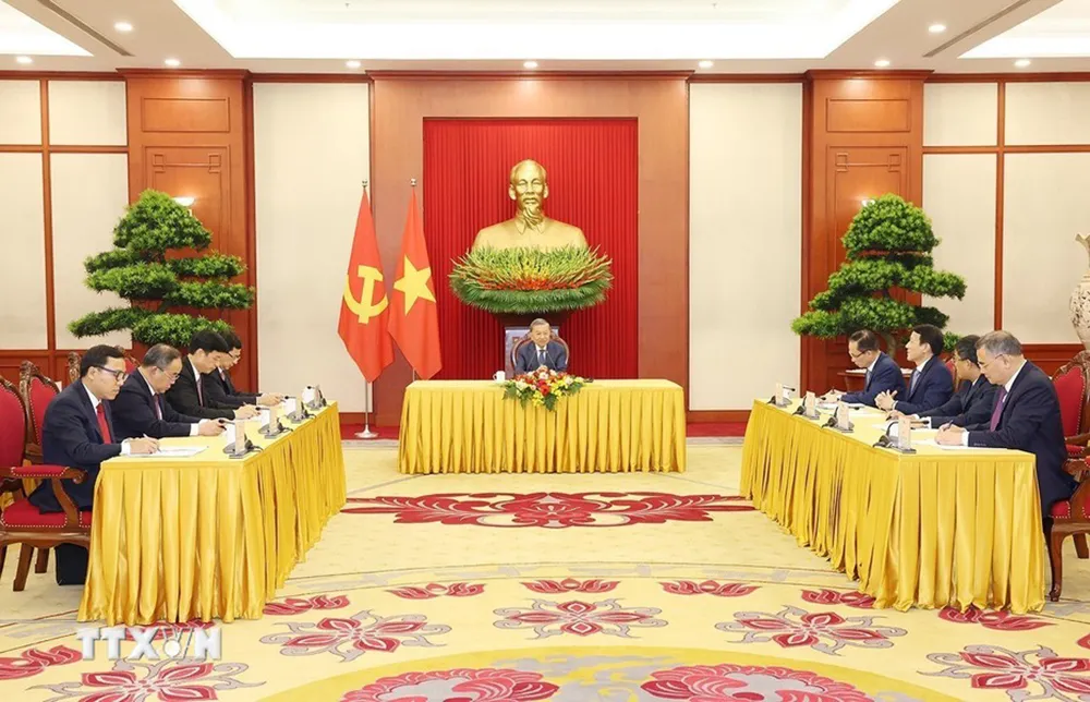 Toàn cảnh cuộc điện đàm giữa Tổng Bí thư, Chủ tịch nước Tô Lâm với Tổng thống Liên bang Nga Vladimir Putin. Ảnh: TTXVN tong-bi-thu-chu-tich-nuoc-to-lam-dien-dam-voi-tong-thong-nga-putin (3).jpg