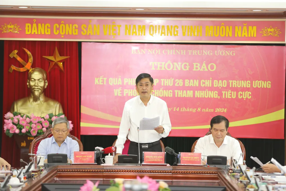 Phó trưởng Ban Nội chính Trung ương Nguyễn Hữu Đông thông tin tại buổi họp thông báo kết quả Phiên họp 26 của Ban Chỉ đạo Trung ương về phòng, chống tham nhũng, tiêu cực. Ảnh: NGHĨA NHÂN Bao nhiêu cán bộ cấp cao bị kỷ luật, khởi tố liên quan các đại án tham nhũng