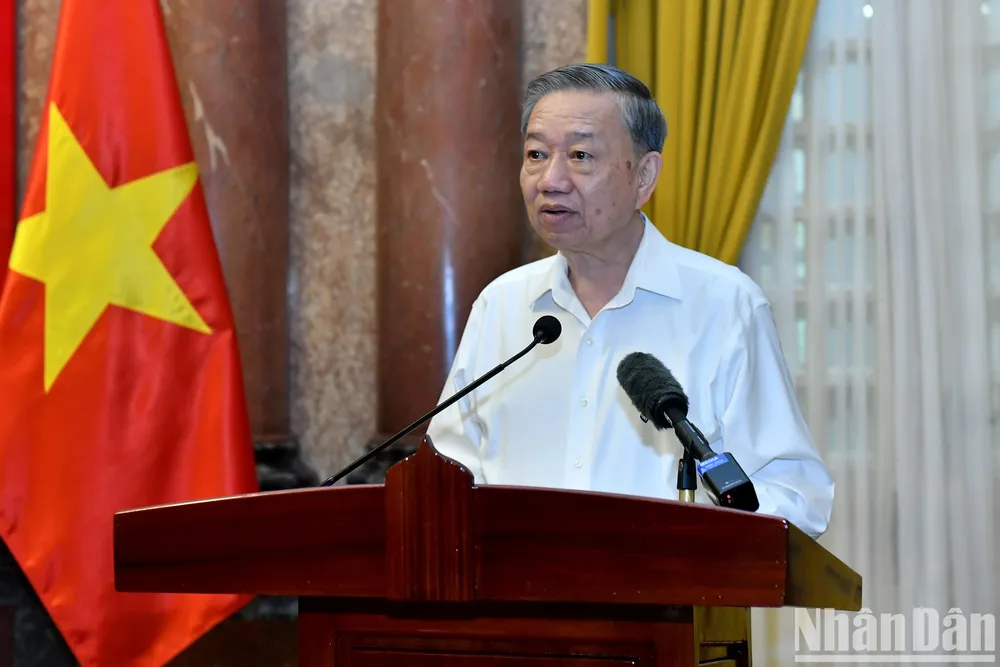 Tổng Bí thư, Chủ tịch nước Tô Lâm phát biểu tại buổi gặp mặt. Ảnh: BÁO NHÂN DÂN tong-bi-thu-chu-tich-nuoc-to-lam-gap-mat-can-bo-phuc-vu-bao-ve-bac-ho.jpg