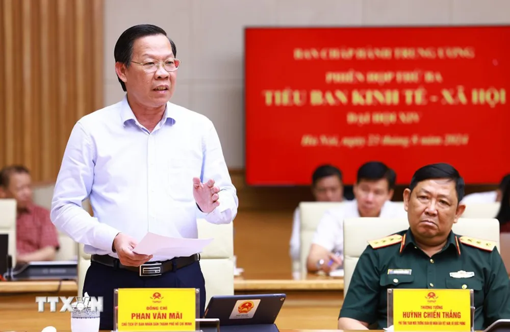 Chủ tịch UBND TP.HCM Phan Văn Mãi phát biểu tại phiên họp. Ảnh: TTXVN thu-tuong-viet-nam-da-tien-cung-vuot-len-trong-nhom-nhung-nuoc-dang-phat-trien-phan-van-mai.jpg