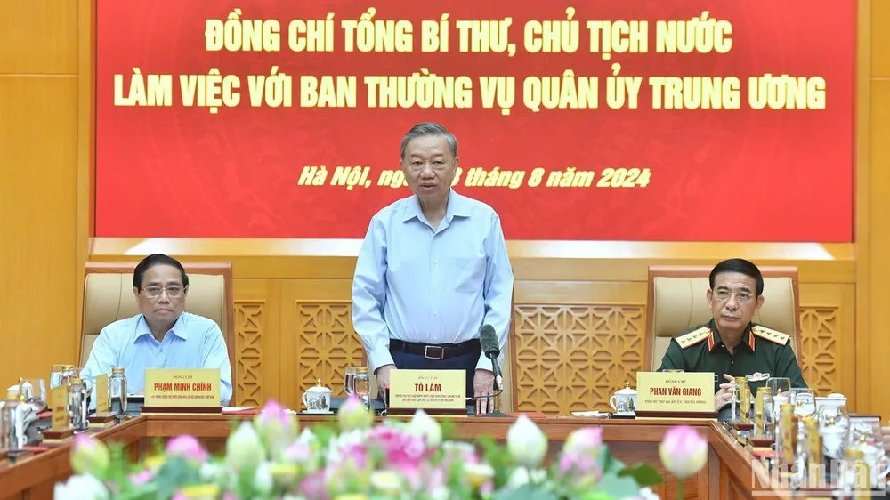 Tổng Bí thư, Chủ tịch nước Tô Lâm, Bí thư Quân ủy Trung ương, phát biểu chỉ đạo tại buổi làm việc với Ban Thường vụ Quân ủy Trung ương. Ảnh: BÁO NHÂN DÂN tong-bi-thu-chu-tich-nuoc-to-lam-ngan-nguy-co-xung-dot-tranh-bi-co-lap-le-thuoc-3.jpg
