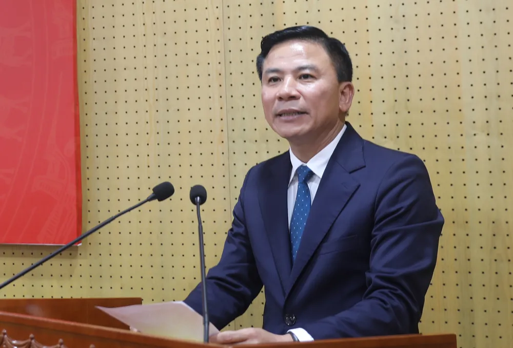 Tân Phó Trưởng Ban Tổ chức Trung ương Đỗ Trọng Hưng phát biểu nhận nhiệm vụ bi-thu-thanh-hoa-do-trong-hung.jpg