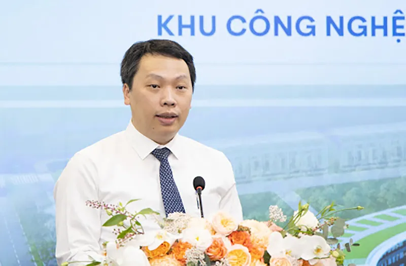 Thứ trưởng Bộ TT&TT Nguyễn Huy Dũng được điều động, chỉ định làm Phó Bí thư Tỉnh ủy Thái Nguyên. Ảnh: VGP Thứ trưởng Bộ TT&TT Nguyễn Huy Dũng làm Phó Bí thư Tỉnh ủy Thái Nguyên