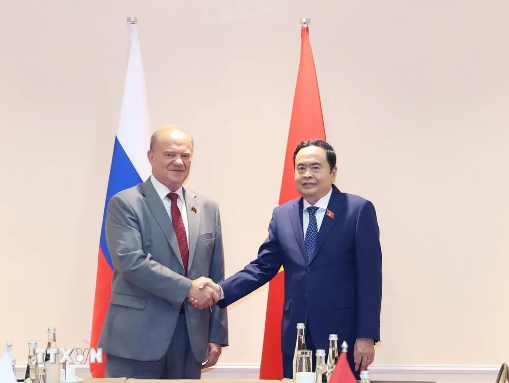 Chủ tịch Quốc hội Trần Thanh Mẫn tiếp Chủ tịch Đảng Cộng sản Nga Gennady Zyuganov. Ảnh: TTXVN tran-thanh-man-1.jpg