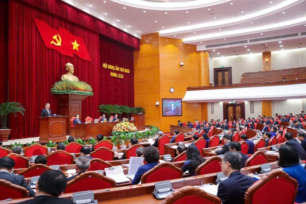 Hội nghị lần thứ 10 Trung ương khóa XIII, khai mạc sáng 18-9. Ảnh: TTXVN Bộ Chính trị cho ý kiến đề án chủ trương đầu tư đường sắt tốc độ cao Bắc - Nam