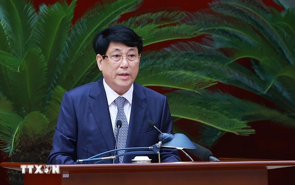 khai-mac-hoi-nghi-lan-thu-10-trung-uong-khoa-xiii (2).jpg