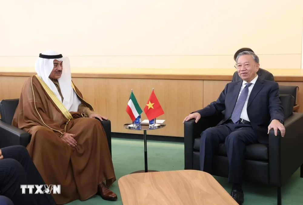 Tổng Bí thư, Chủ tịch nước Tô Lâm tiếp Thái tử Kuwait Sabah Al-Khalid Al-Sabah. Ảnh: TTXVN Tổng Bí thư, Chủ tịch nước Tô Lâm gặp Tổng thống Bulgaria, Phần Lan và Thái tử Kuwait