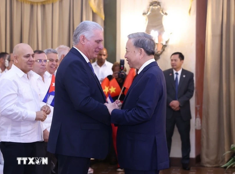 vun-dap-tinh-huu-nghi-thuy-chung-viet-nam-cuba-mai-mai-truong-ton-1.jpg