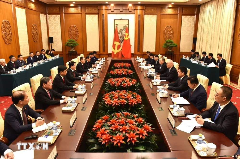 Thường trực Ban Bí thư Lương Cường hội kiến Tổng Bí thư, Chủ tịch nước Tập Cận Bình