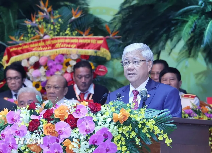 tong-bi-thu-chu-tich-nuoc-to-lam-cung-hon-1-000-dai-bieu-du-dai-hoi-mat-tran-to-quoc-viet-nam (12).jpg