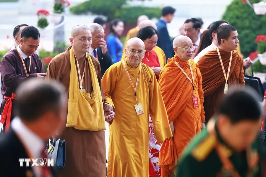 tong-bi-thu-chu-tich-nuoc-to-lam-cung-hon-1-000-dai-bieu-du-dai-hoi-mat-tran-to-quoc-viet-nam (2).jpg