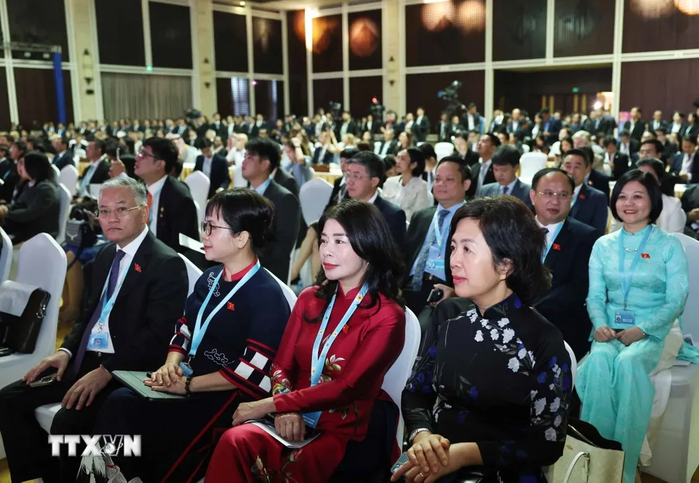 Các đại biểu Việt Nam tham dự Phiên khai mạc Đại hội đồng Liên Nghị viện các Quốc gia Đông Nam Á lần thứ 45. Ảnh: TTXVN Thông điệp của Tổng Bí thư, Chủ tịch nước Tô Lâm gửi Đại hội đồng AIPA-45