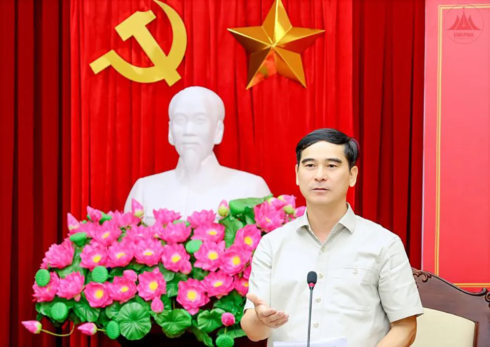 Bí thư Tỉnh ủy Vĩnh Phúc Dương Văn An. Ảnh: CỔNG TTĐT VĨNH PHÚC bi-thu-vinh-phuc-duong-van-an-gui-tam-thu-ve-cong-tac-can-bo.jpg