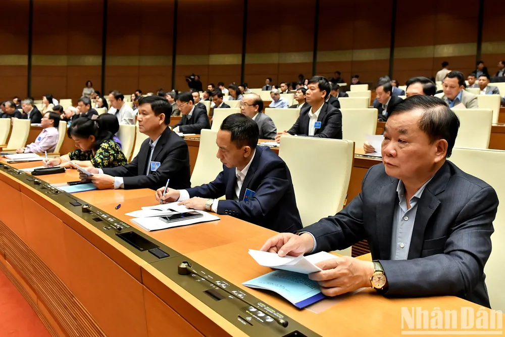 Thủ tướng nêu ra hàng loạt giải pháp trong năm 2025 để bước vào kỷ nguyên vươn mình