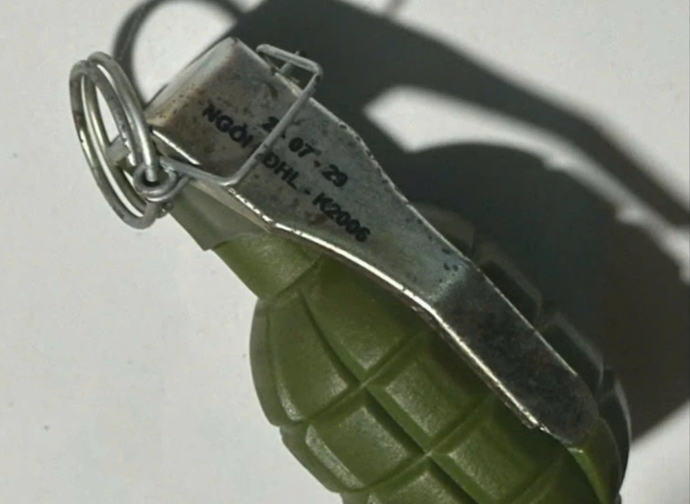 lựu đạn nhựa (2).jpg