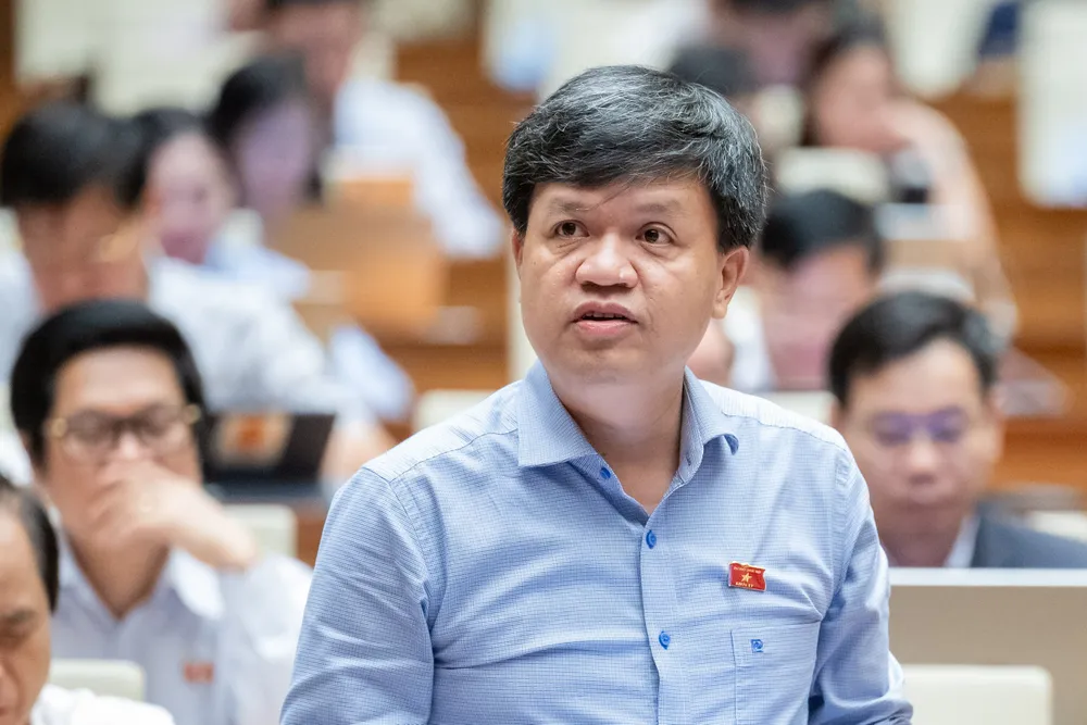 Quốc hội thảo luận cơ chế đặc thù cho dự án điện hạt nhân