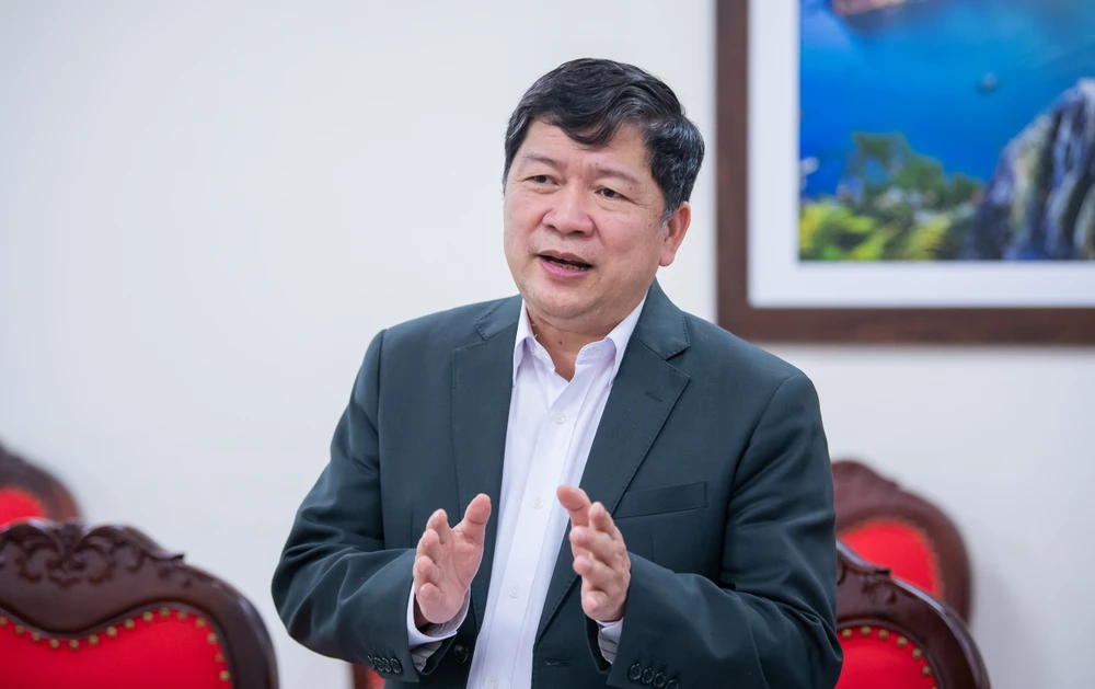 Đại biểu Quốc hội Tạ Văn Hạ. Ảnh: QH Ủng hộ lấy tên cấp huyện cũ đặt cho cấp xã mới