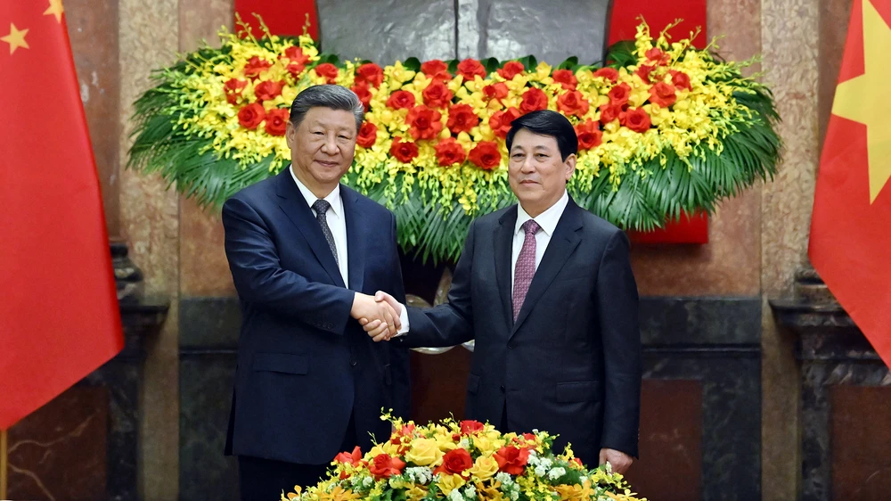Chủ tịch nước Lương Cường đã hội đàm với Tổng Bí thư Chủ tịch nước Cộng hòa nhân dân Trung Hoa Tập Cận Bình. Ảnh: NHÂN DÂN Trung Quốc mong muốn, sẵn sàng duy trì trao đổi chiến lược cấp cao với Việt Nam