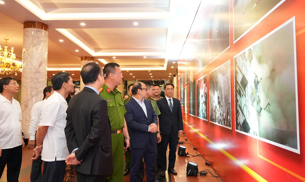 Ngược chiều bình an