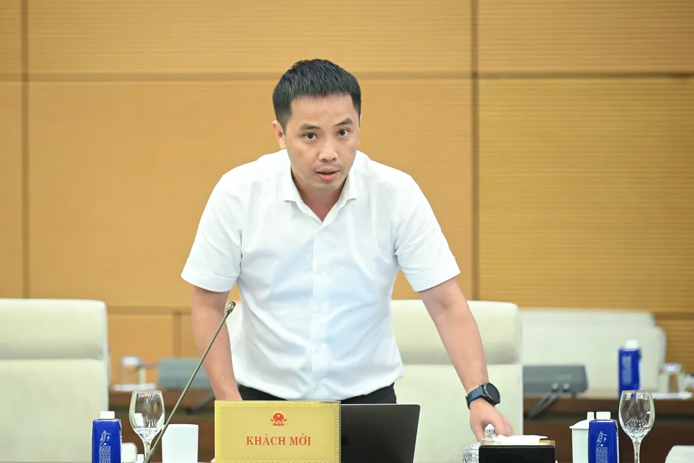Trưởng Ban Pháp chế của Liên đoàn Thương mại và Công nghiệp Việt Nam (VCCI ) Đậu Anh Tuấn. Ảnh: QH Ông Đậu Anh Tuấn lo ngại một số quy định làm phát sinh nhiều chi phí cho doanh nghiệp