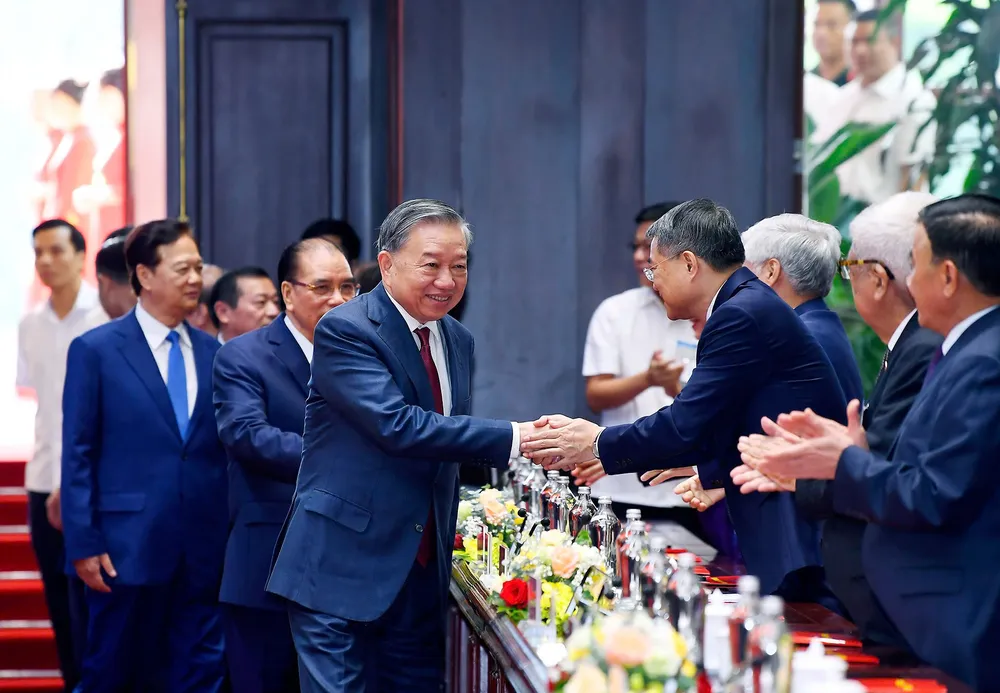 Tổng Bí thư Tô Lâm gặp mặt nguyên lãnh đạo Đảng, Nhà nước