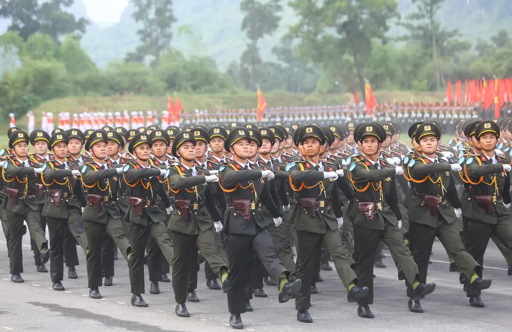 80-nam-cong-an-nhan-dan-tich-cuc-hoan-thien-va-xay-dung-the-che-trong-ky-nguyen-vuon-minh.jpg