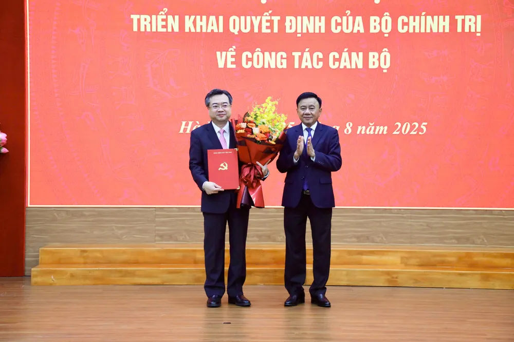 bo-chinh-tri-dieu-dong-ong-nguyen-thanh-nghi-lam-truong-ban-chinh-sach-chien-luoc-trung-uong.jpg