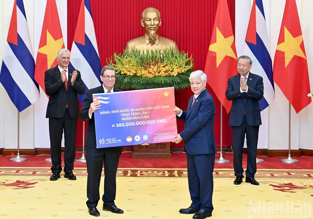 viet-nam-trao-tang-cho-nhan-dan-cuba-385-ti-dong-6.jpg