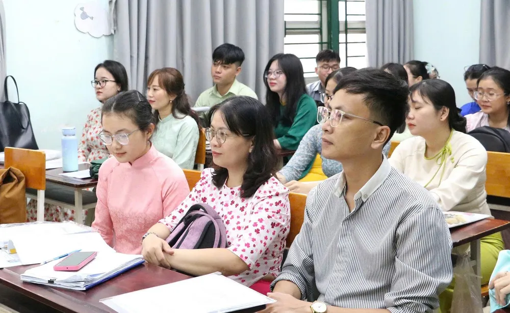 doi-moi-tu-duy-quan-ly-tu-quan-nguoi-sang-quan-cong-viec copy.png