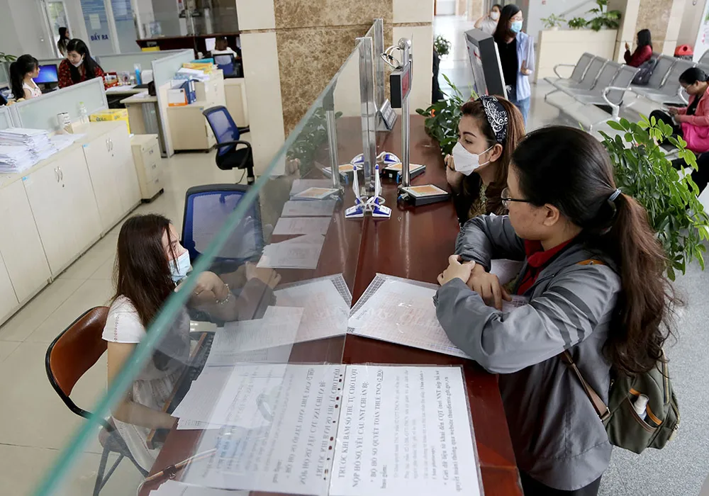 Các địa phương được yêu cầu phải bãi bỏ thủ tục đất đai gây phiền hà cho dân. Ảnh minh họa: HOÀNG GIANG Các địa phương được yêu cầu phải bãi bỏ thủ tục đất đai gây phiền hà cho dân. Ảnh minh họa: HOÀNG GIANG