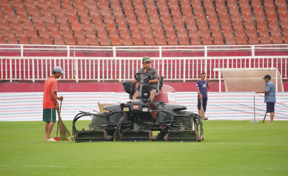 San-van-dong-thong-nhat (22).jpg